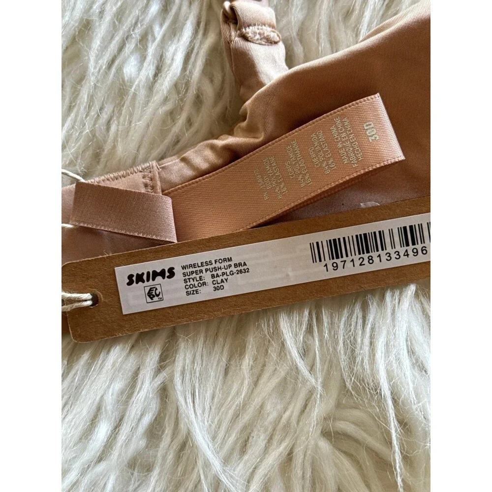 Skims Wireless Super Push up Bra Clay Size 30D - Picture 8 of 10